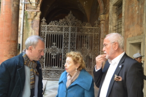 Official visit of the Titanic Foundation to the Palace of Guillermo Marconi, who personally directed the installation of the Titanic's radiotelegraphy cabin. Princess Elettra Marconi and Jesús Ferreiro in the company of the architect Víctor Bottini. Bologna, 2016.