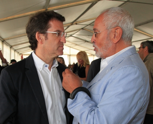Alberto Núñez Feijóo y Jesús Ferreiro. Corme, 2011.